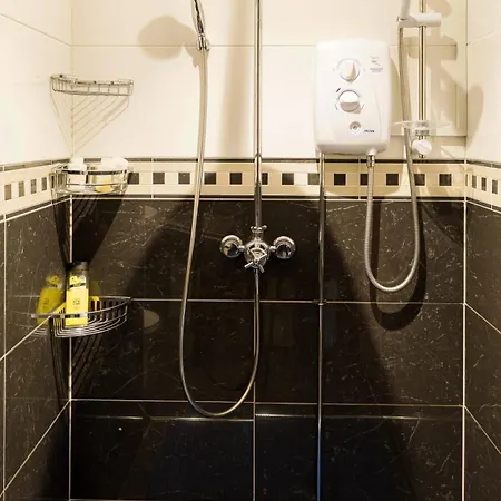 Δωμάτια σε οικογενειακή κατοικία Like Walking Into A Fantastic Novel At Inishowen House Rashenny