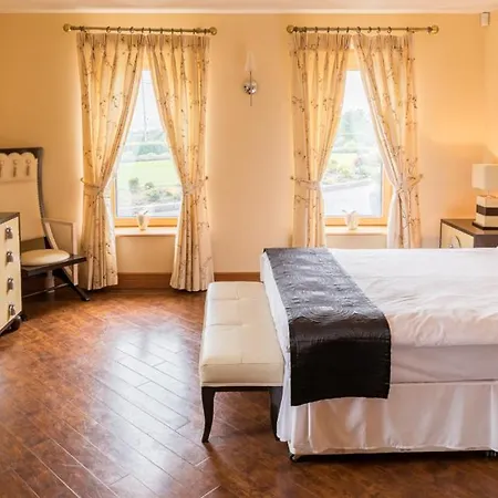 Δωμάτια σε οικογενειακή κατοικία Like Walking Into A Fantastic Novel At Inishowen House