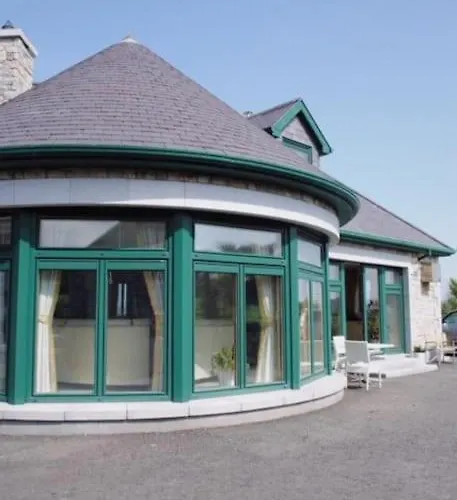 ホームステイ Like Walking Into A Fantastic Novel At Inishowen House *