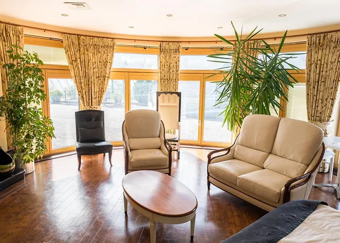 ホームステイ Like Walking Into A Fantastic Novel At Inishowen House Rashenny