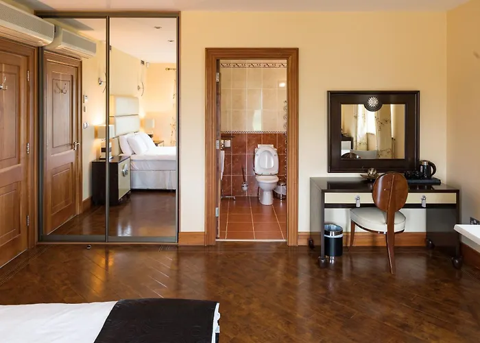 ホームステイ Like Walking Into A Fantastic Novel At Inishowen House Rashenny