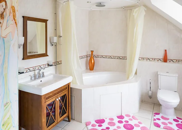 Like Walking Into A Fantastic Novel At Inishowen House * Rashenny