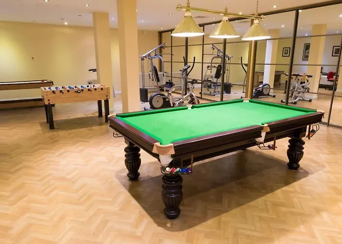 Like Walking Into A Fantastic Novel At Inishowen House ホームステイ