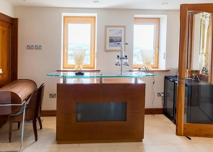 ホームステイ Like Walking Into A Fantastic Novel At Inishowen House